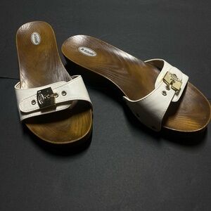 Dr Scholl’s Woman’s Vintage Wedge sandals SIZE 8